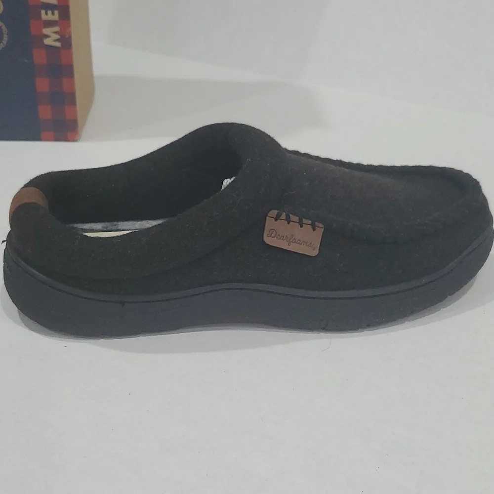 NWT DEARFOAMS MRNS SLIPPERS SIZE 9-10